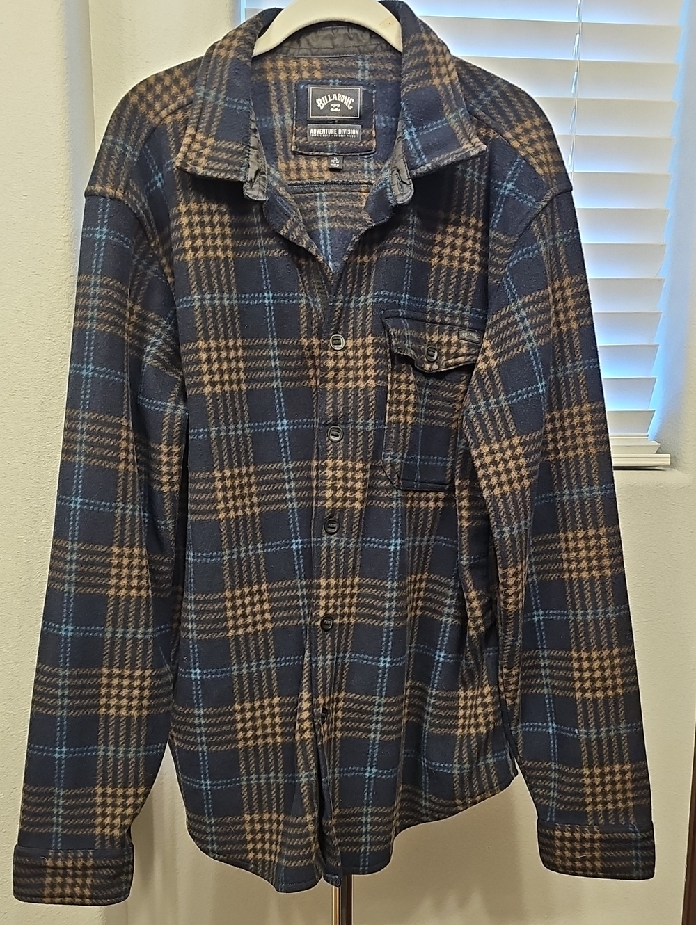Billabong Adventure Division Men’s XL Plaid Fleece Shacket Jacket